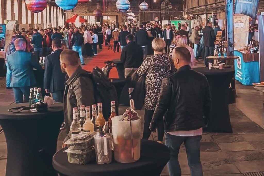 Impreza firmowa z oprawą muzyczną