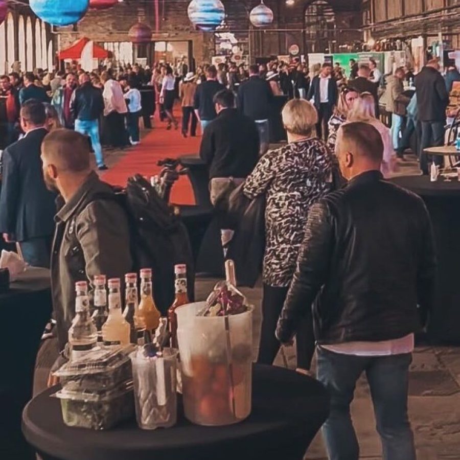 Impreza firmowa z oprawą muzyczną